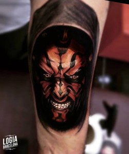 tatuaje_darth_maul_color_brazo_logia_barcelona_vinni_mattos